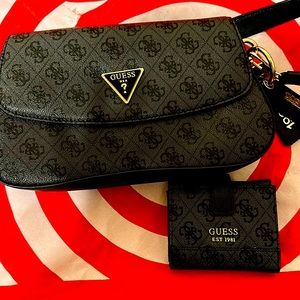 Guess purse set